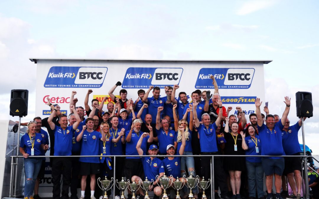 REMARKABLE WEEKEND AT THRUXTON FOR NAPA RACING UK WITH VICTORIES FOR CAMMISH AND SUTTON