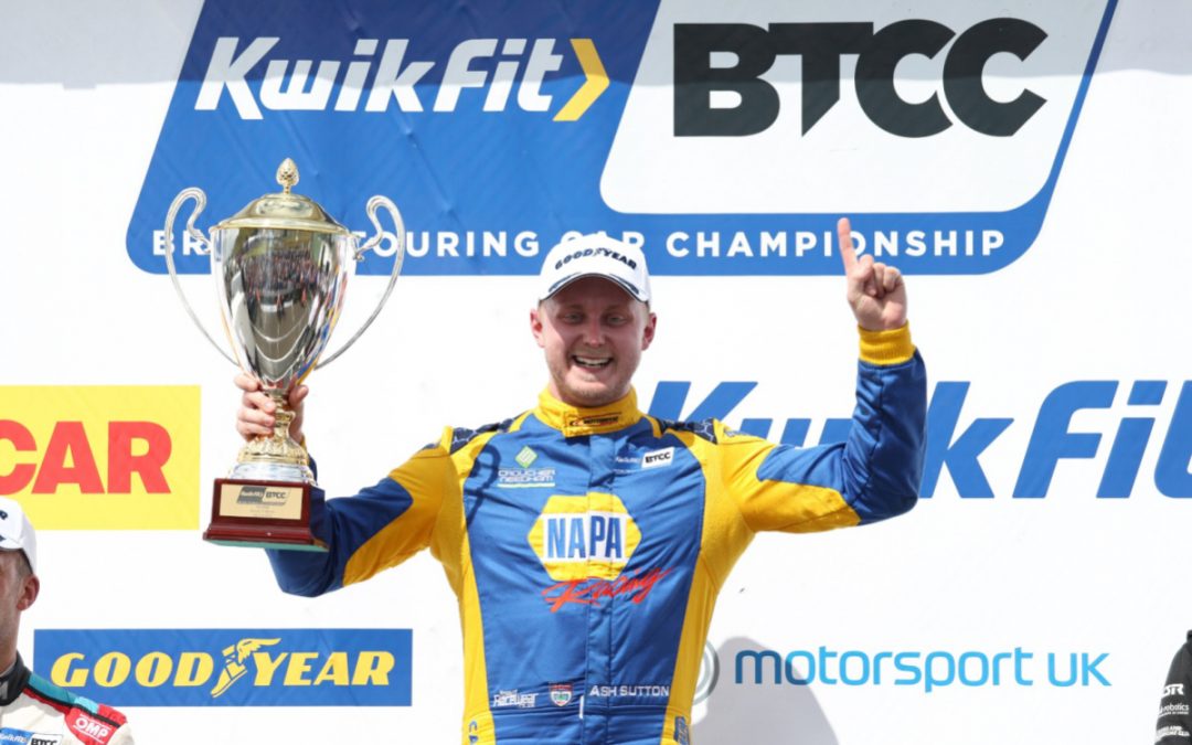FIRST BTCC WIN FOR NAPA RACING UK AFTER SPECTACULAR KNOCKHILL PERFORMANCE FROM SUTTON