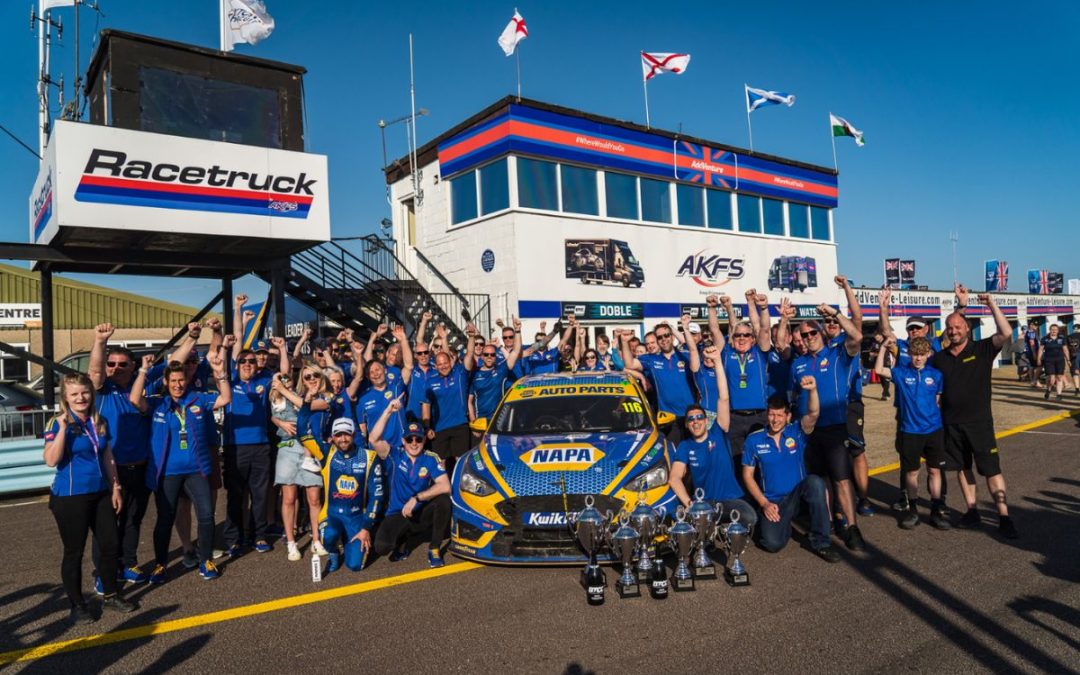 NAPA Racing UK achieves Thruxton triple